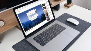 Udemy & poster